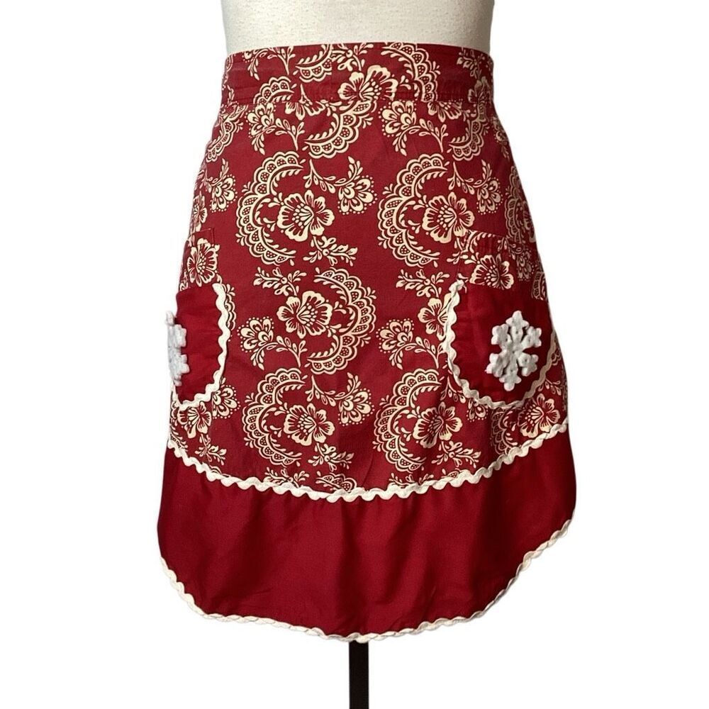 Vintage D. L. Rhein for Silvestri Kitschy Snowflake Apron Red White